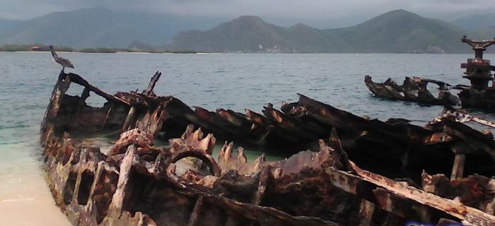 Navegación Naufragada en Isla Larga